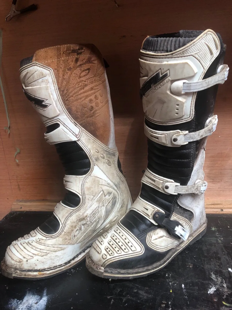 4 Pairs Motocross Boots - Image 3