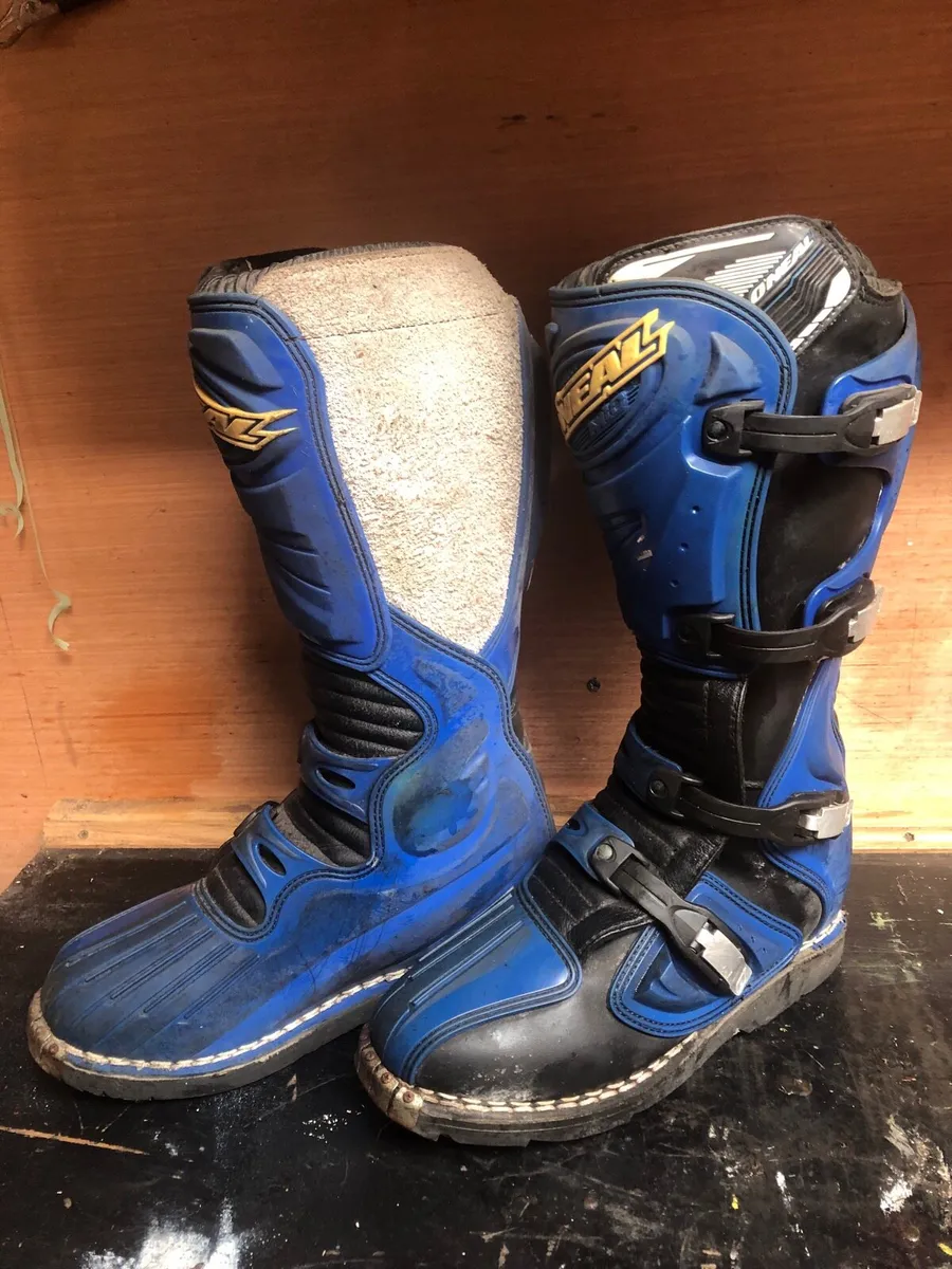 4 Pairs Motocross Boots - Image 2