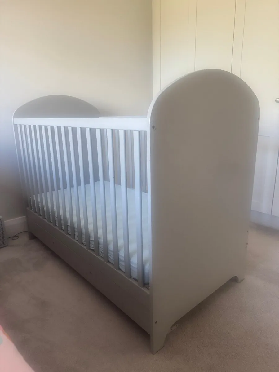 IKEA Cot and Mattress 5x 2.5 foot