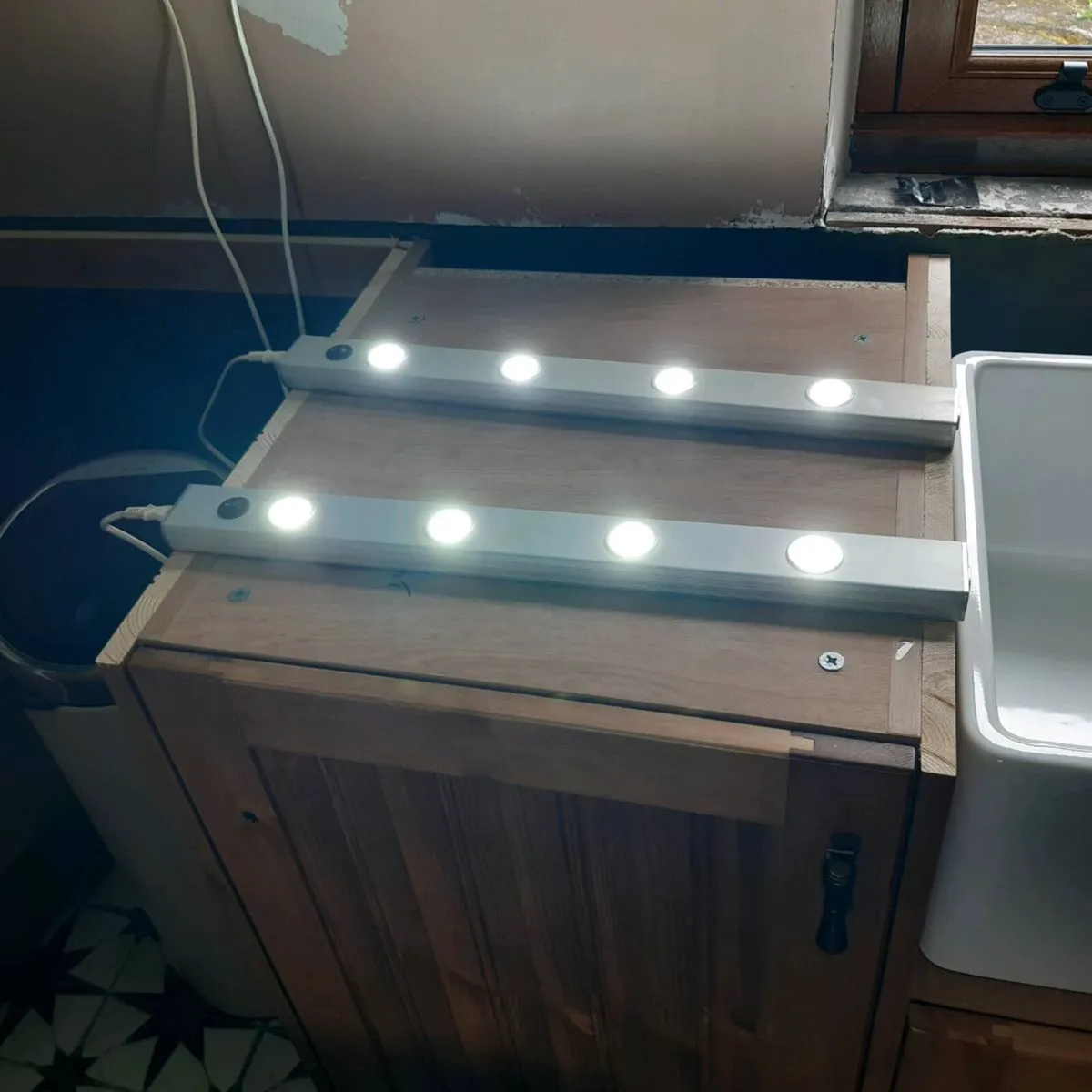 2 x LED Under Cabinet Lights. - Image 1