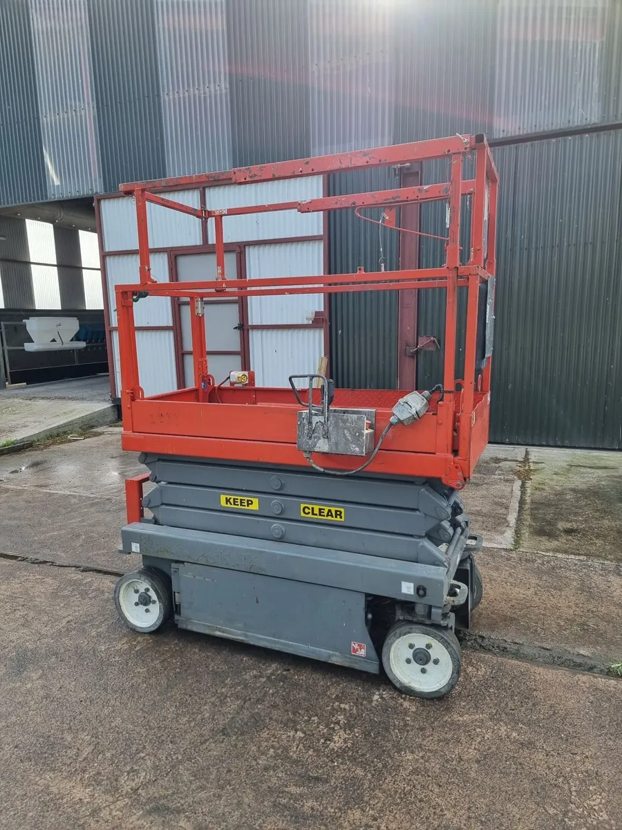 SKYJACK SJIII 3219 SCISSOR LIFT 7.6M - Image 1