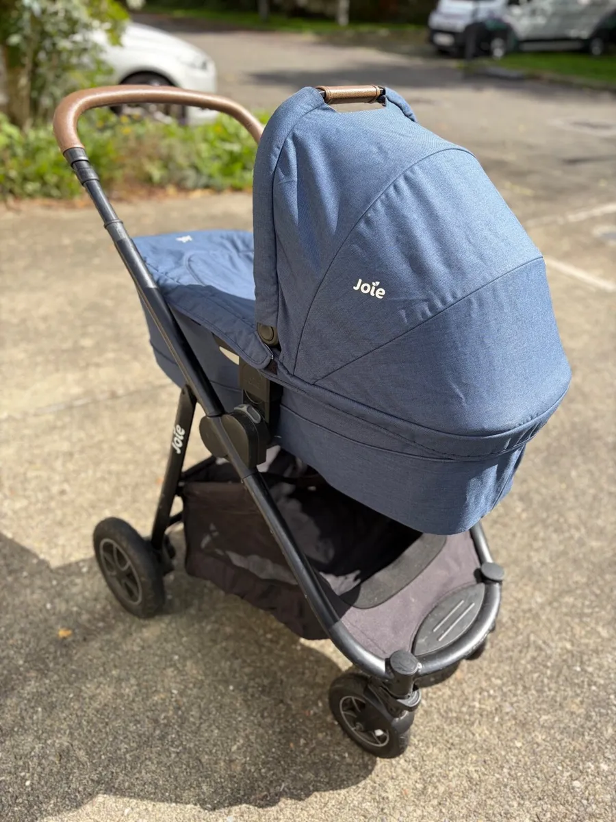 Joie Travel System - Image 1