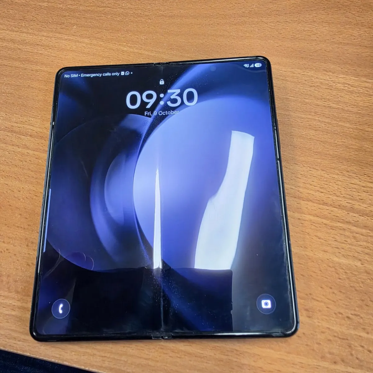 Samsung Z Fold 5 - Image 2