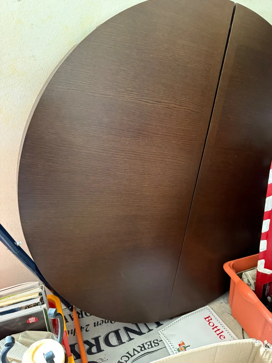 Calligaris Dining table - Image 2