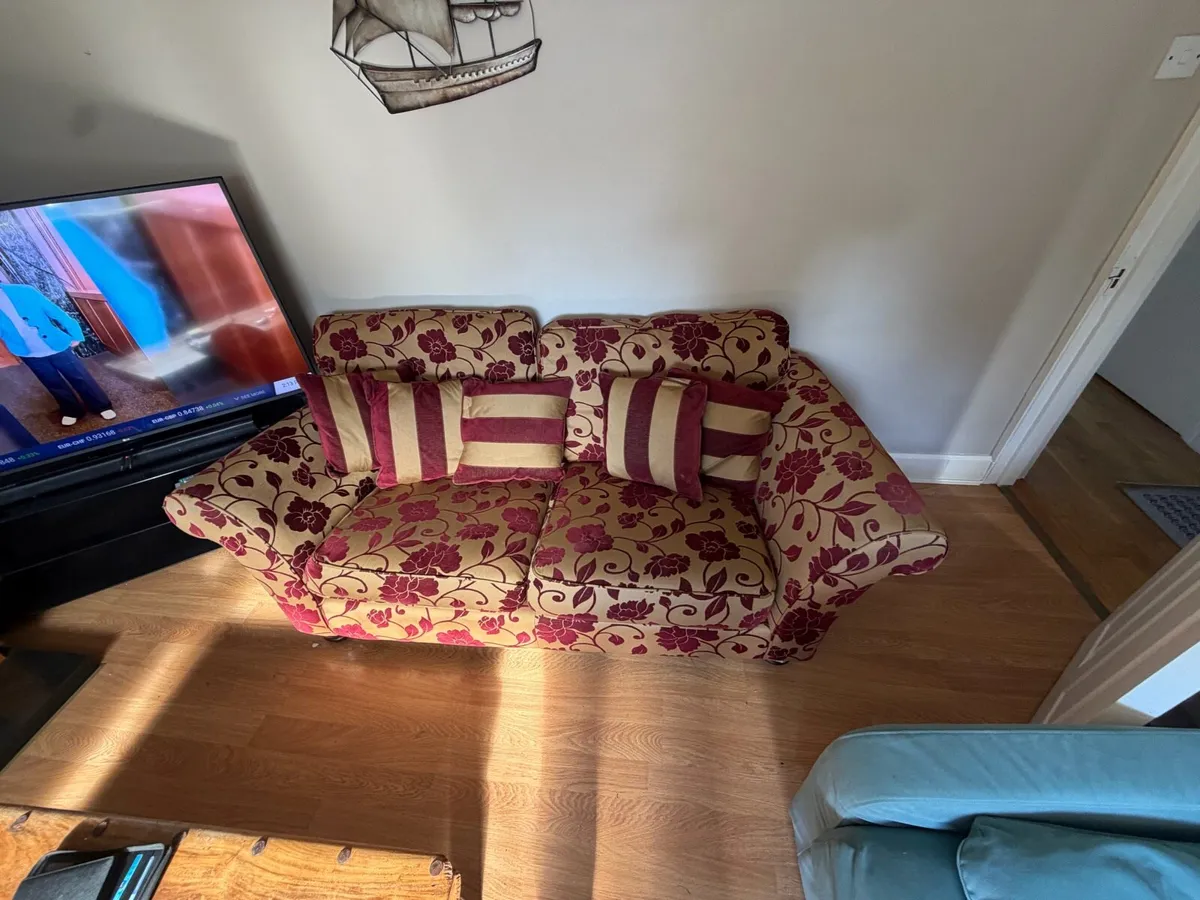 Couch Free - Image 3