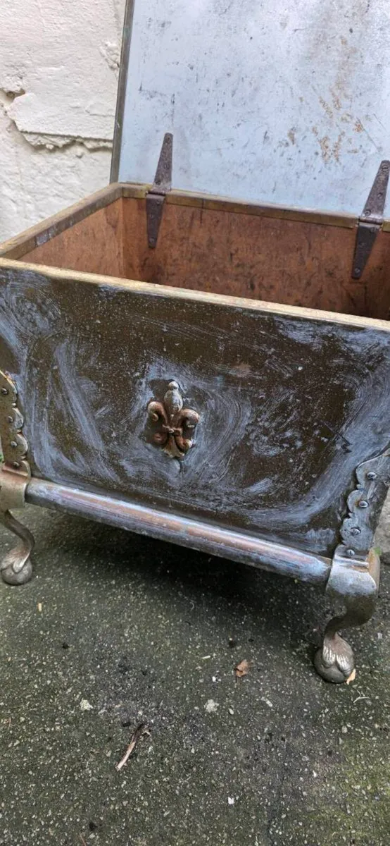 COAL. /  LOG. BOX - Image 3
