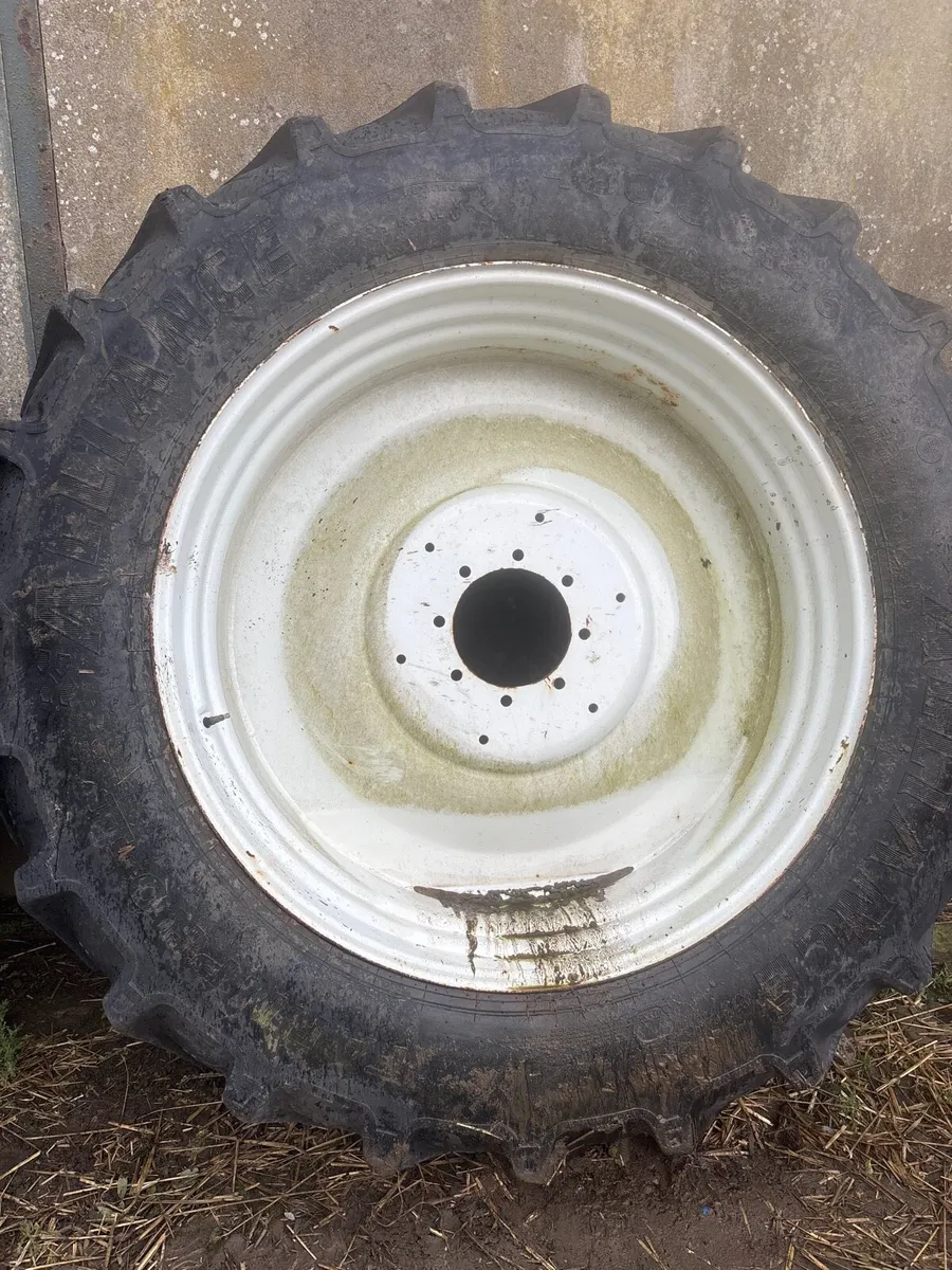 480/80R46 for sale - Image 1
