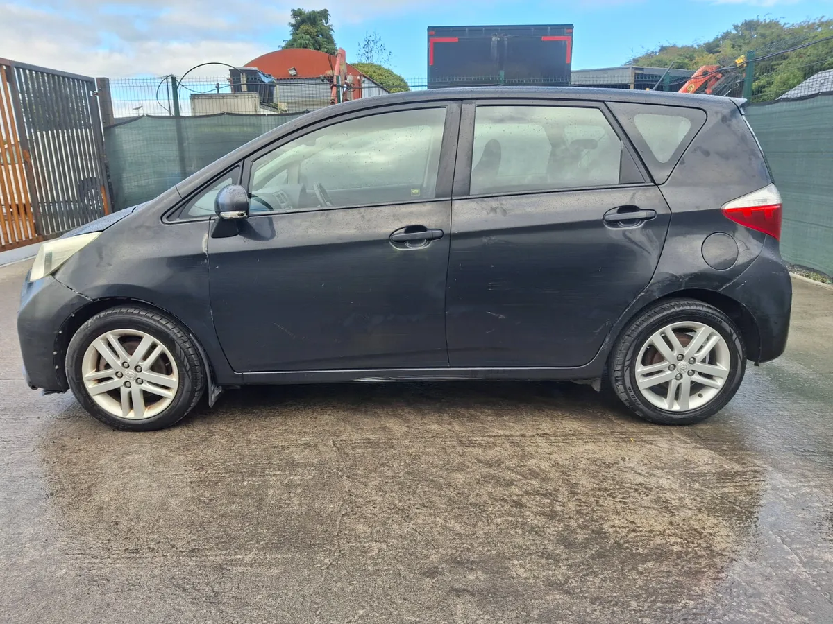 2011 Toyota Verso  1.3 Petrol  Automatic - Image 3