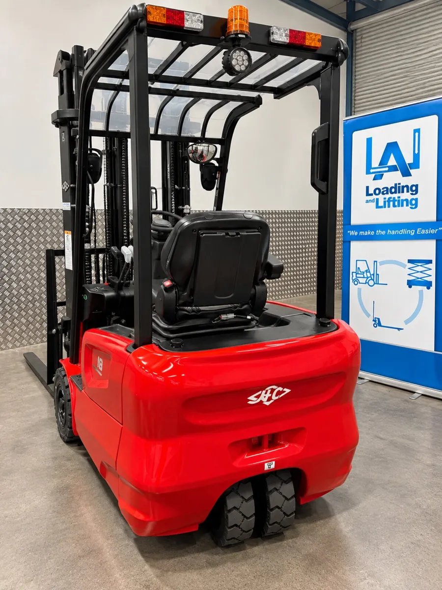 HC A 18 Electric Forklift - Image 4