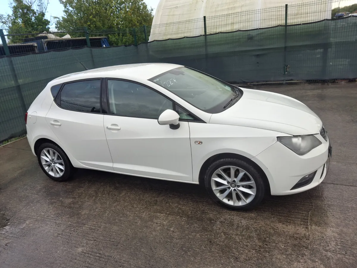 162 Seat Ibiza  1.4 Tdi Very Light Damage - Image 3