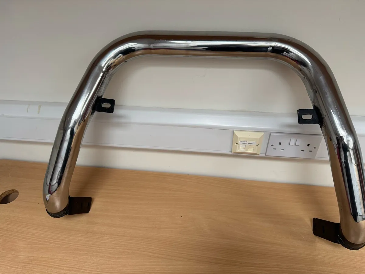 Landcruiser Bull Bar - Image 1