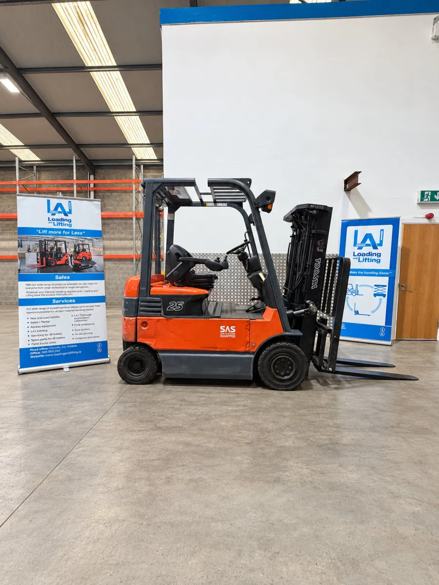Toyota 72V Electric Fork Lift - Image 1