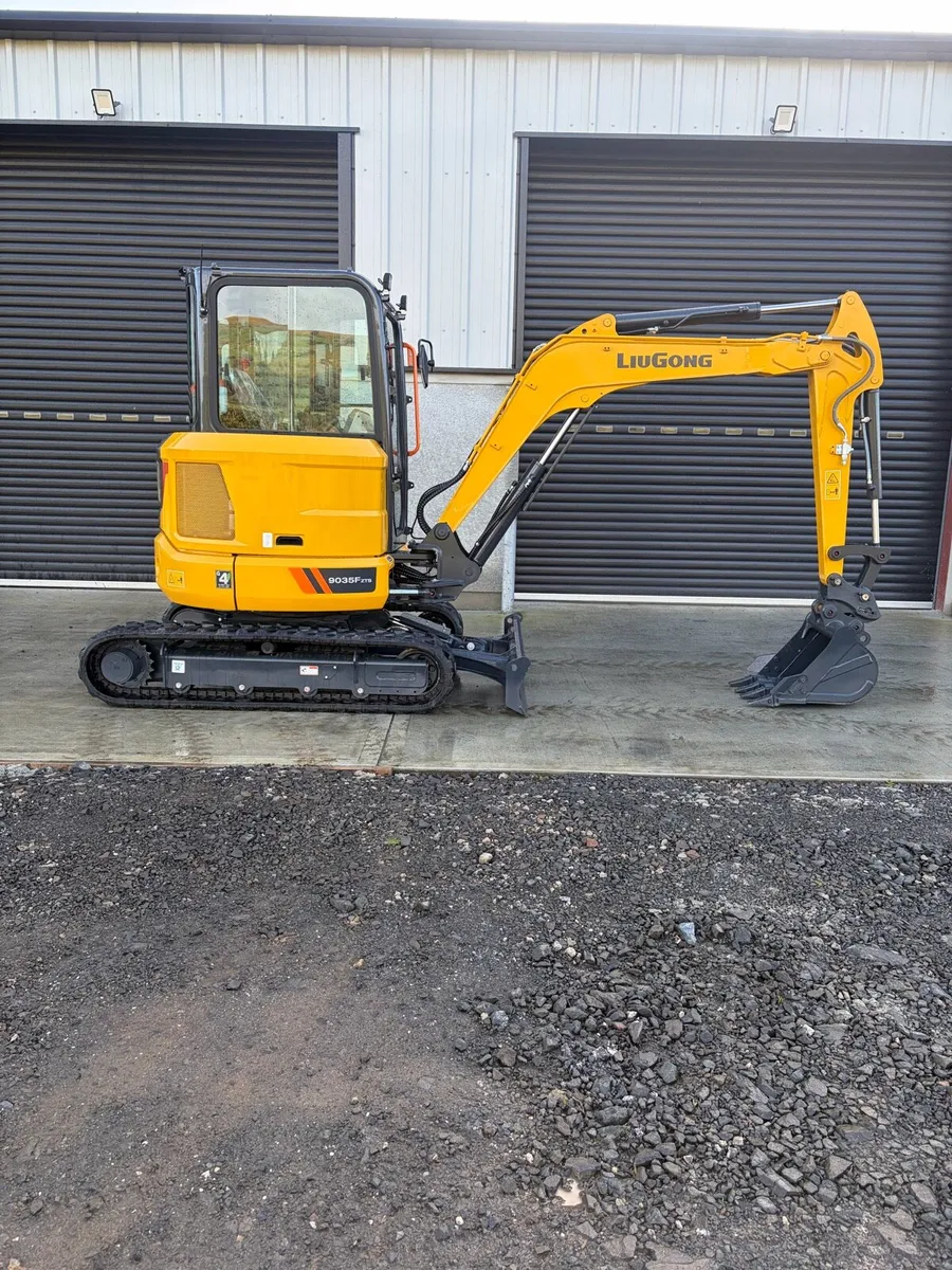 New Liugong excavator - Image 1