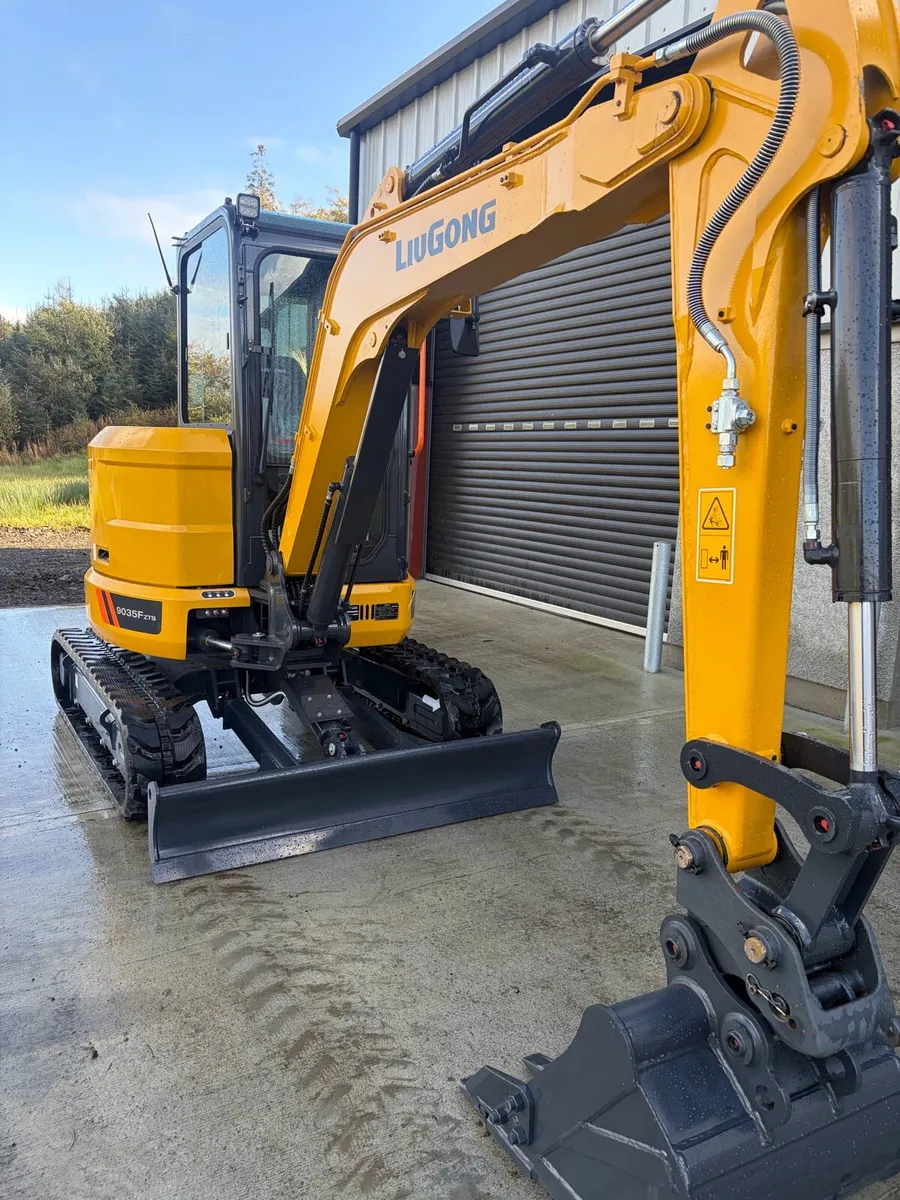 New Liugong excavator - Image 2