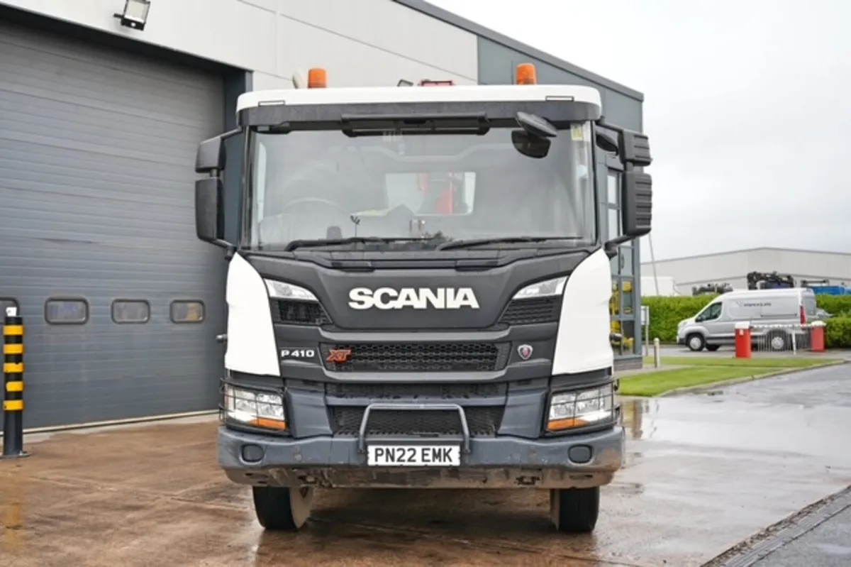 2022 SCANIA P410-XT 8X4 TIPPER GRAB - Image 2