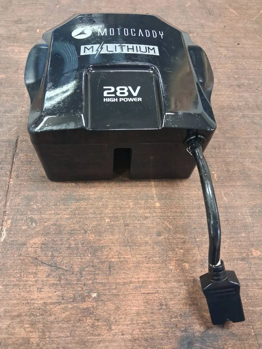 Motocaddy 18 hole lithium battery at Golf Concepts - Image 1