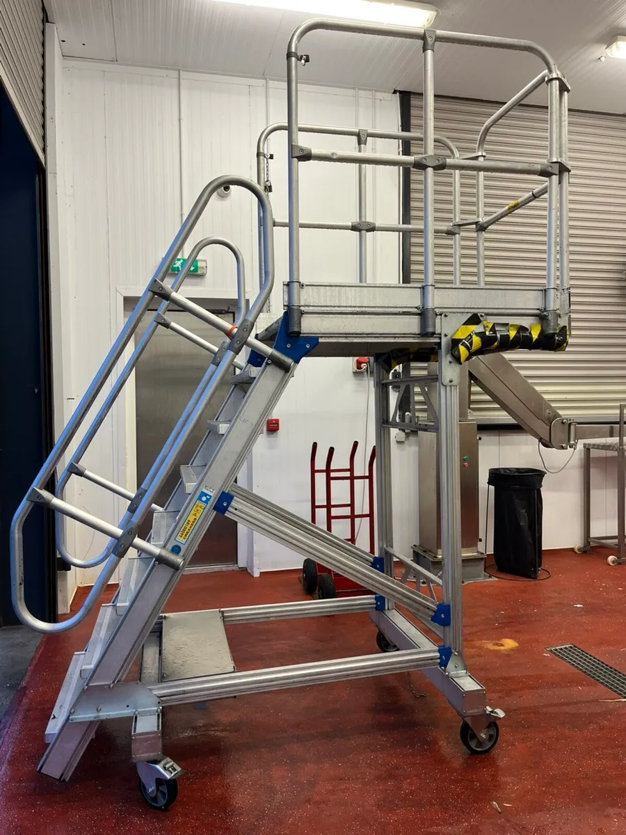 mobile aluminium access platform - Image 1