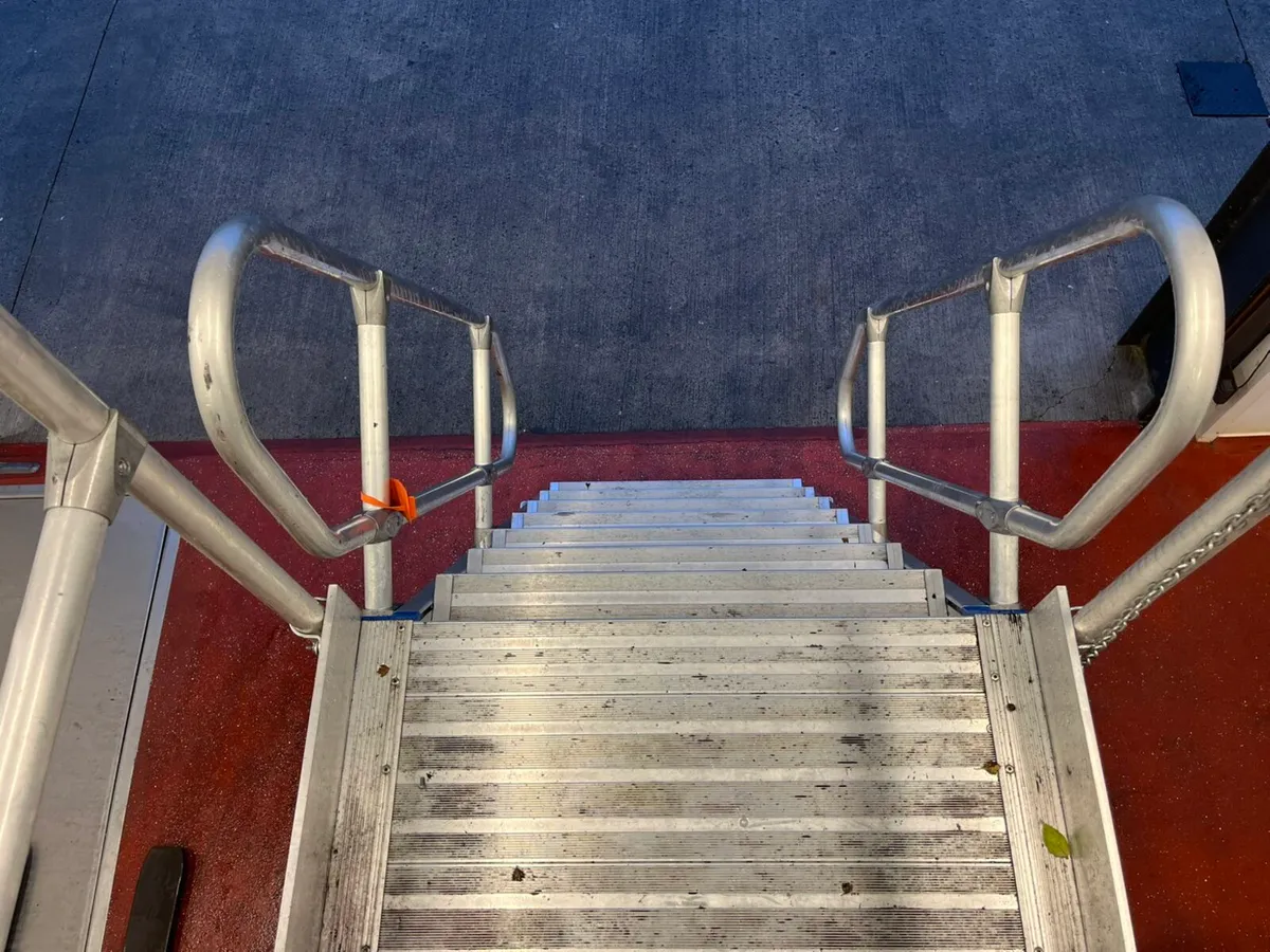 mobile aluminium access platform - Image 4