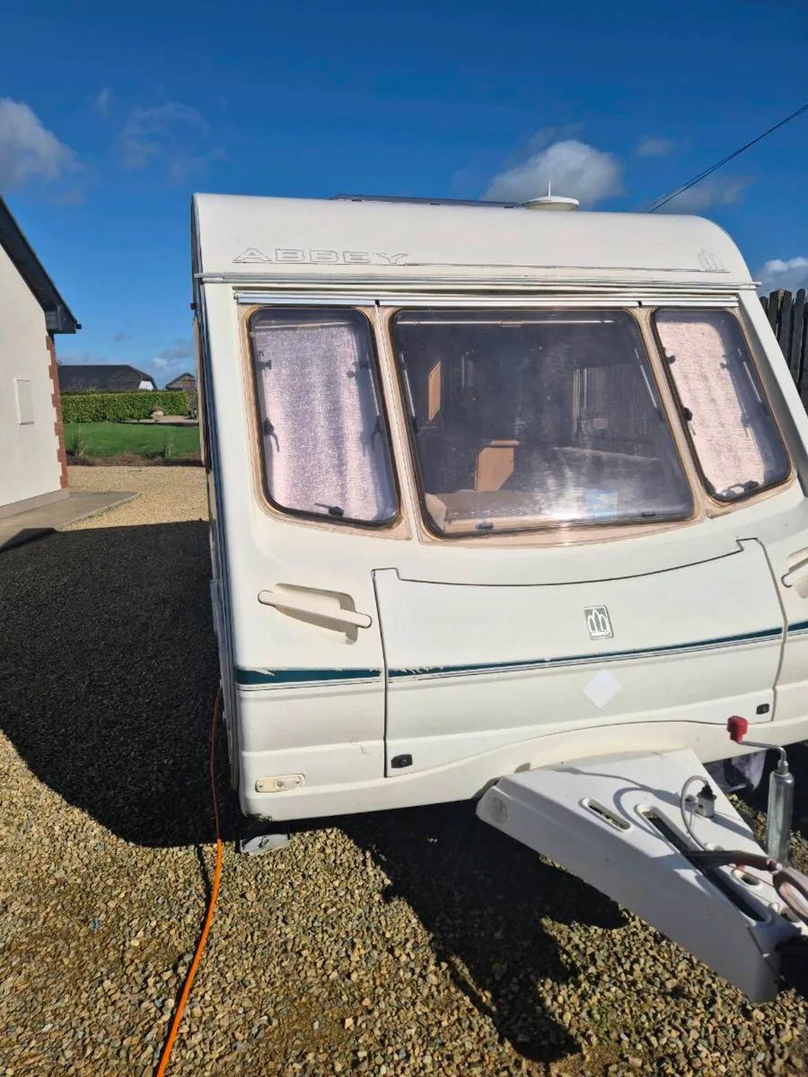 Caravan - Image 1