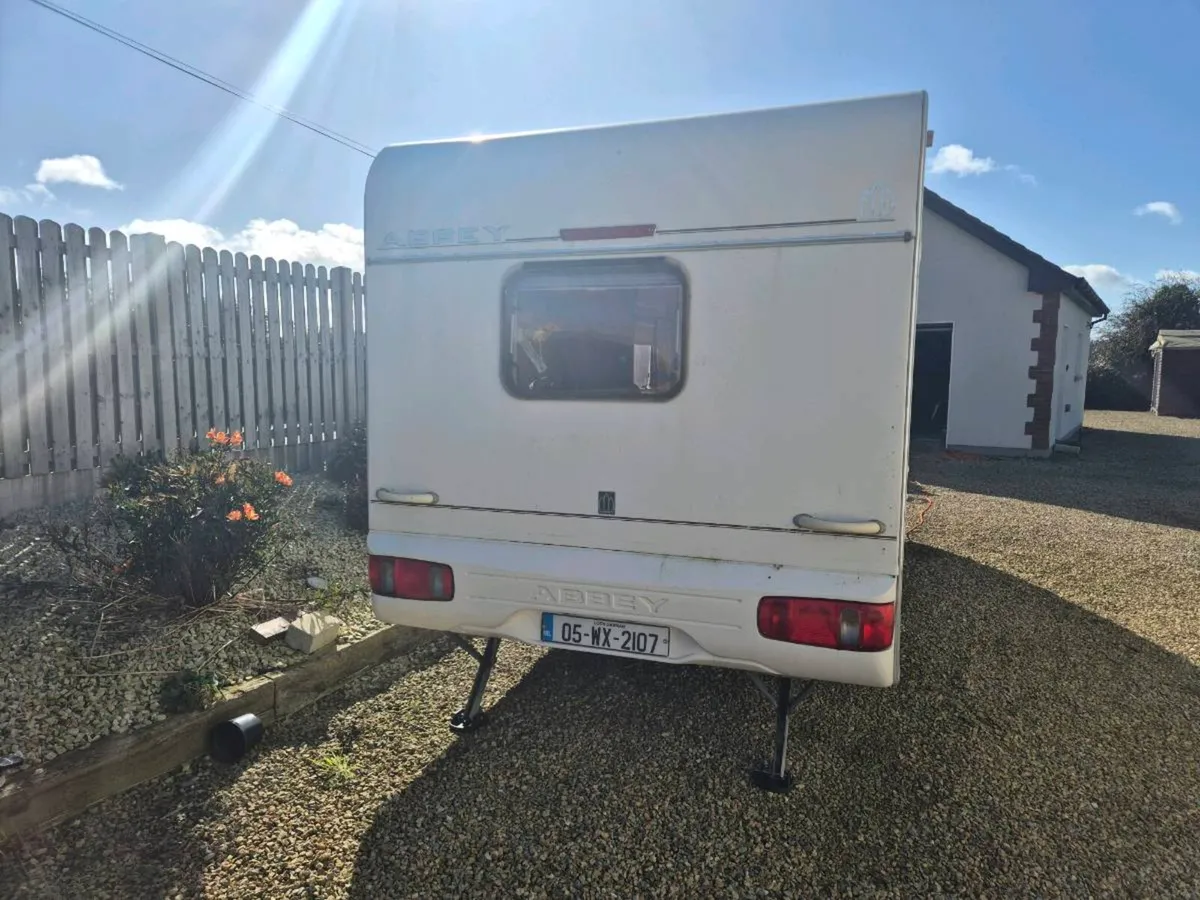 Caravan - Image 4