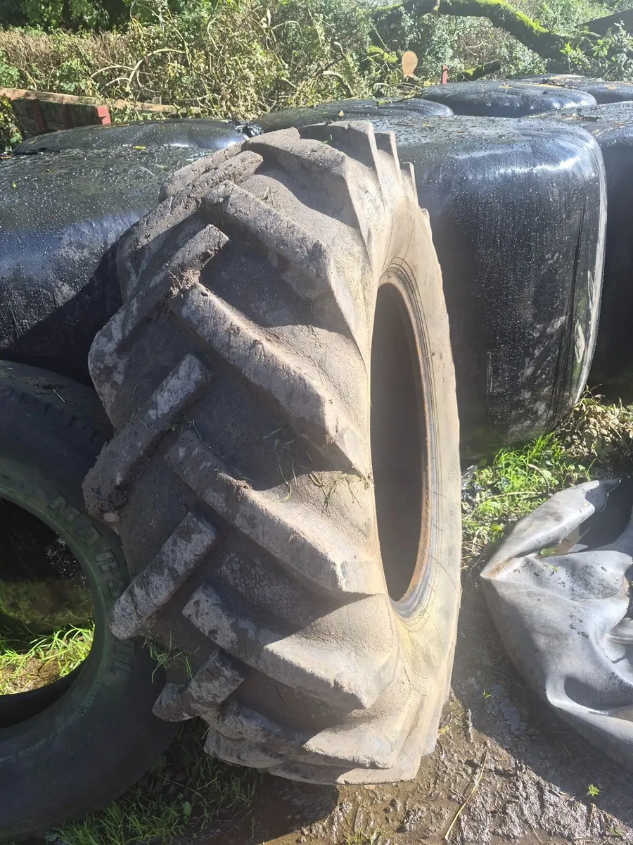 16.9 28 tyres - Image 1