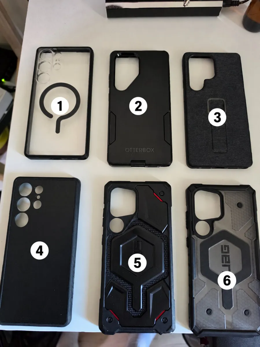 Selection of Samsung Galaxy S25 Ultra cases - Image 1