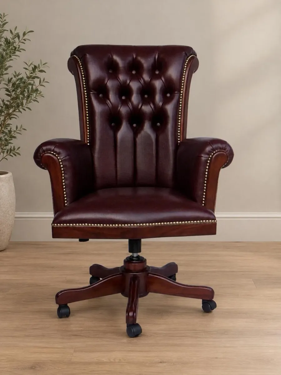 Fan Directors Office Desk chair - Image 1