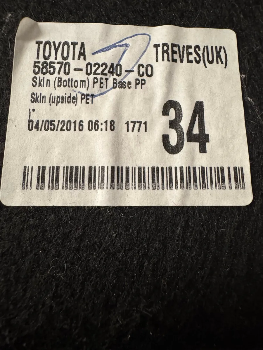 Toyota Auris Bootliner - Image 3