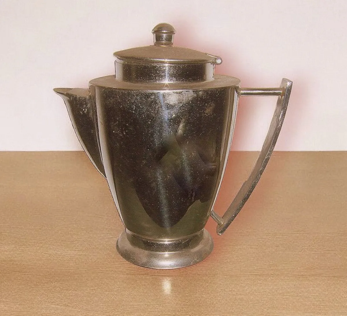BN Elia Art Deco Stainless Steel Coffee / Tea Pot - Image 1