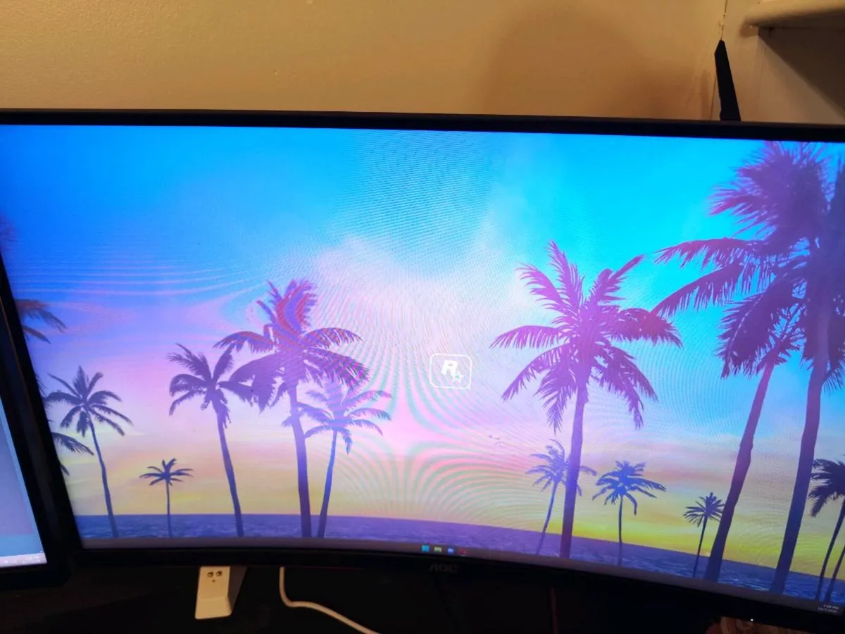 AOC Curved Gaming Monitor 165hz - Image 1