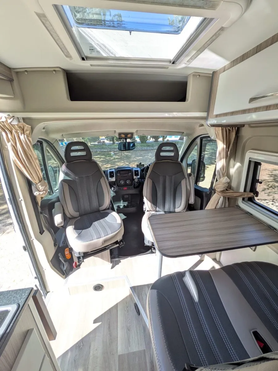 Camper - Image 1