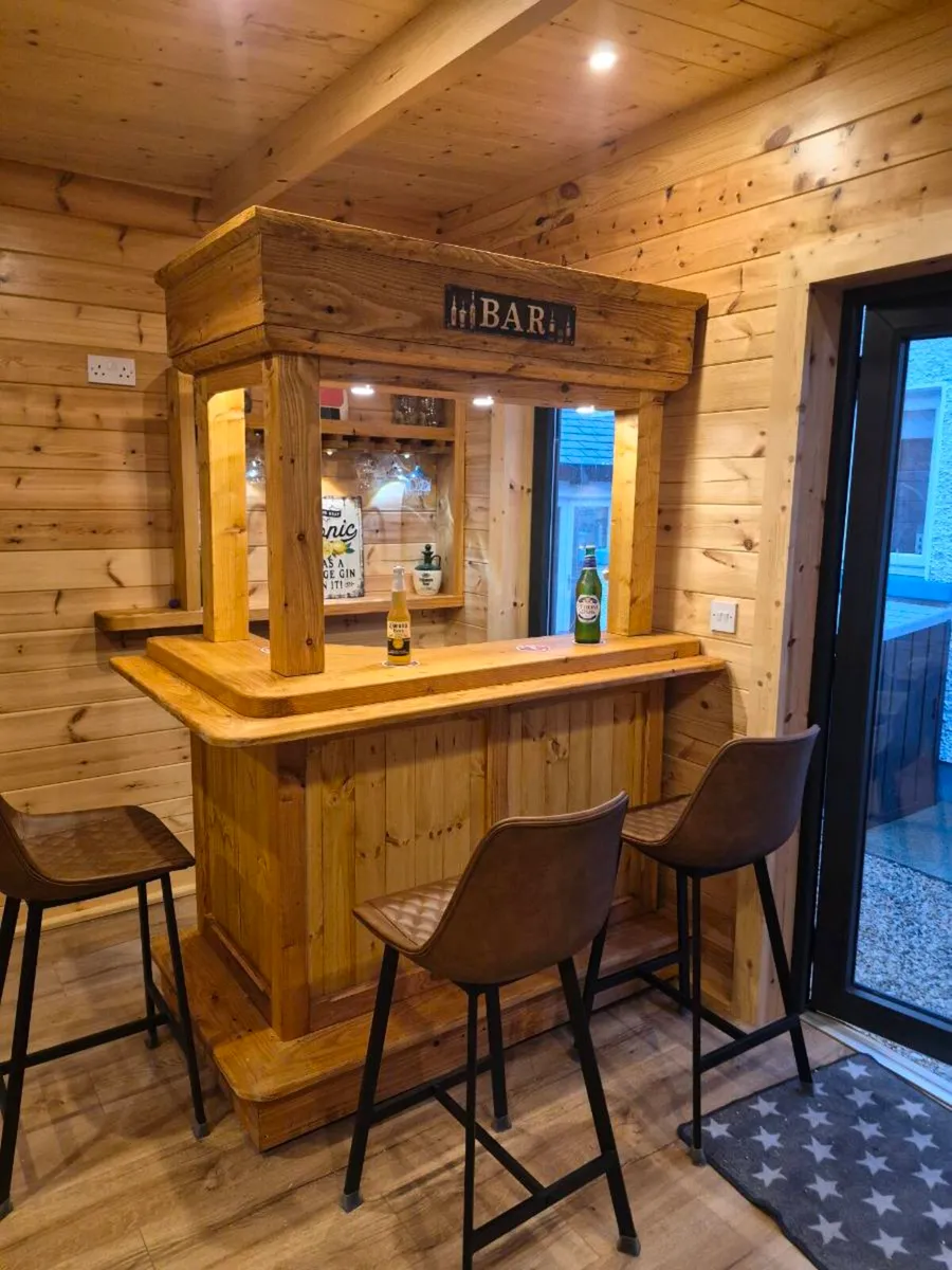 Rustic home bar - Image 2