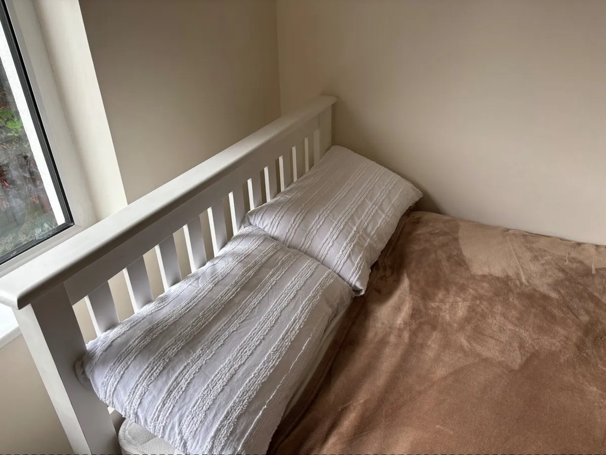 Double bed & mattress - Image 2