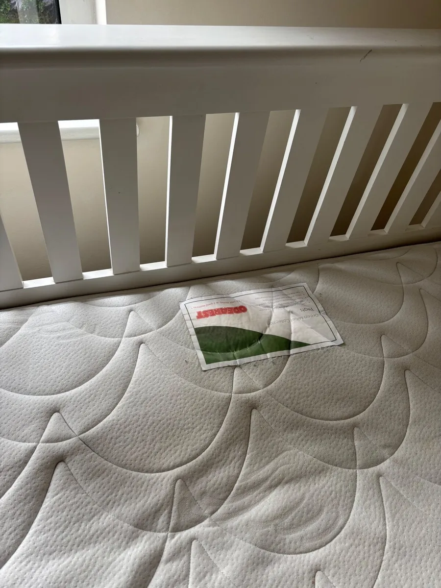 Double bed & mattress - Image 4
