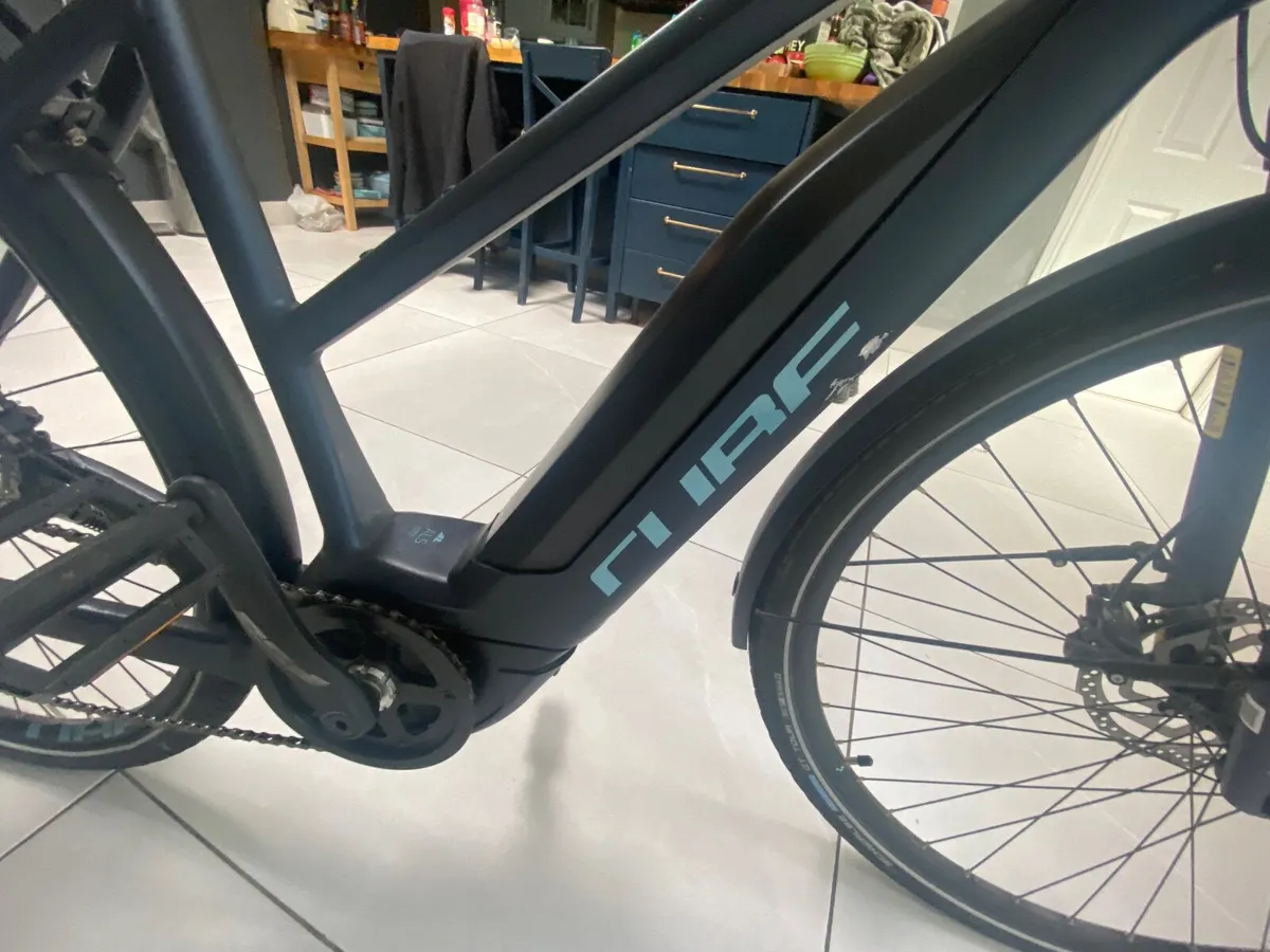 Cube Touring Hybrid EXC 500 E-Bike - Image 2