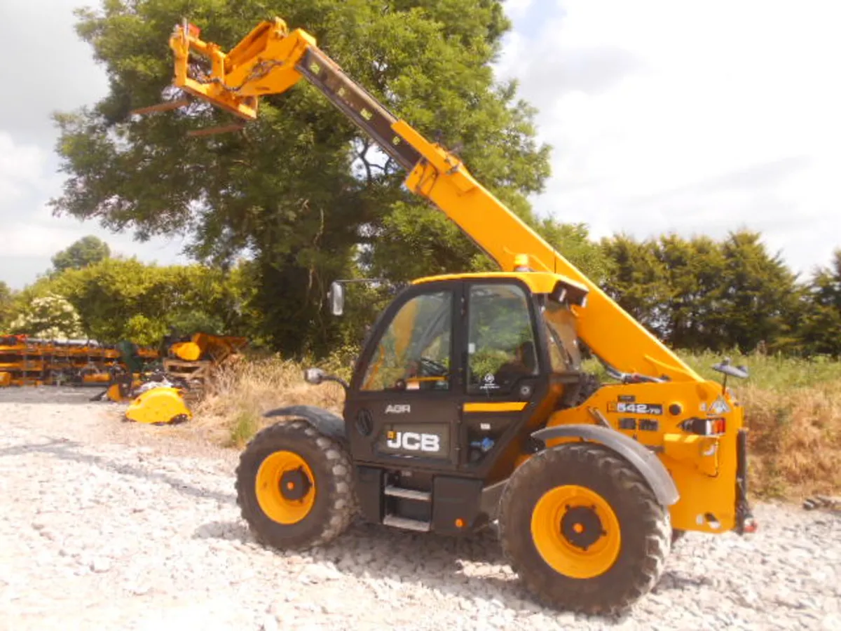 JCB 542-70 AGRI PLUS, 145HP (2020) - Image 3