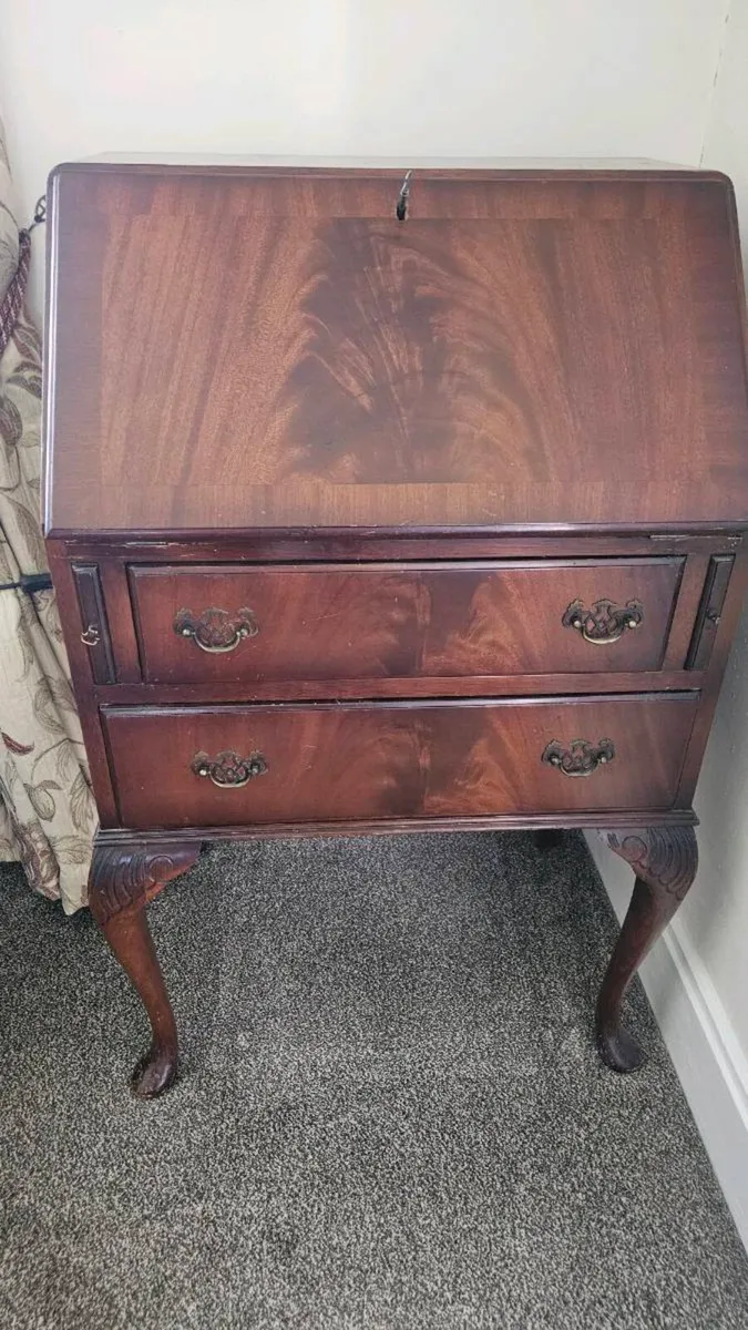 Writing desk - Image 1
