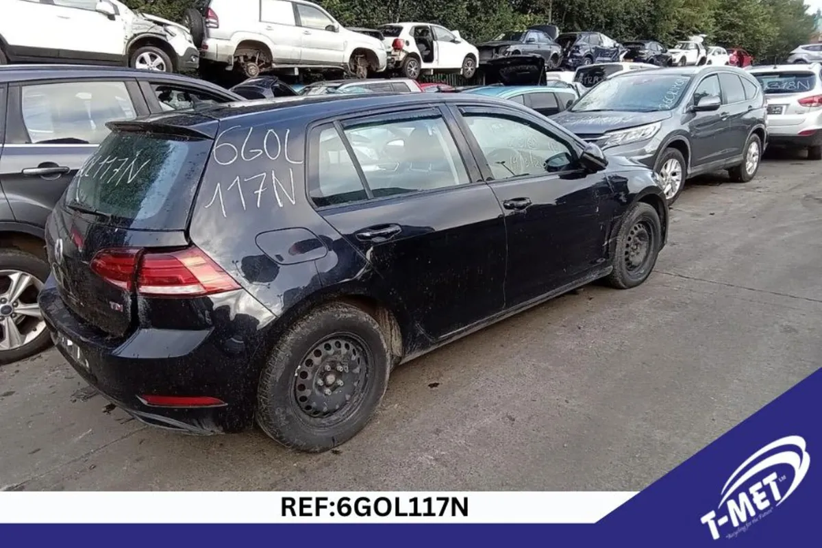 2017 VOLKSWAGEN GOLF BREAKING FOR PARTS - Image 4