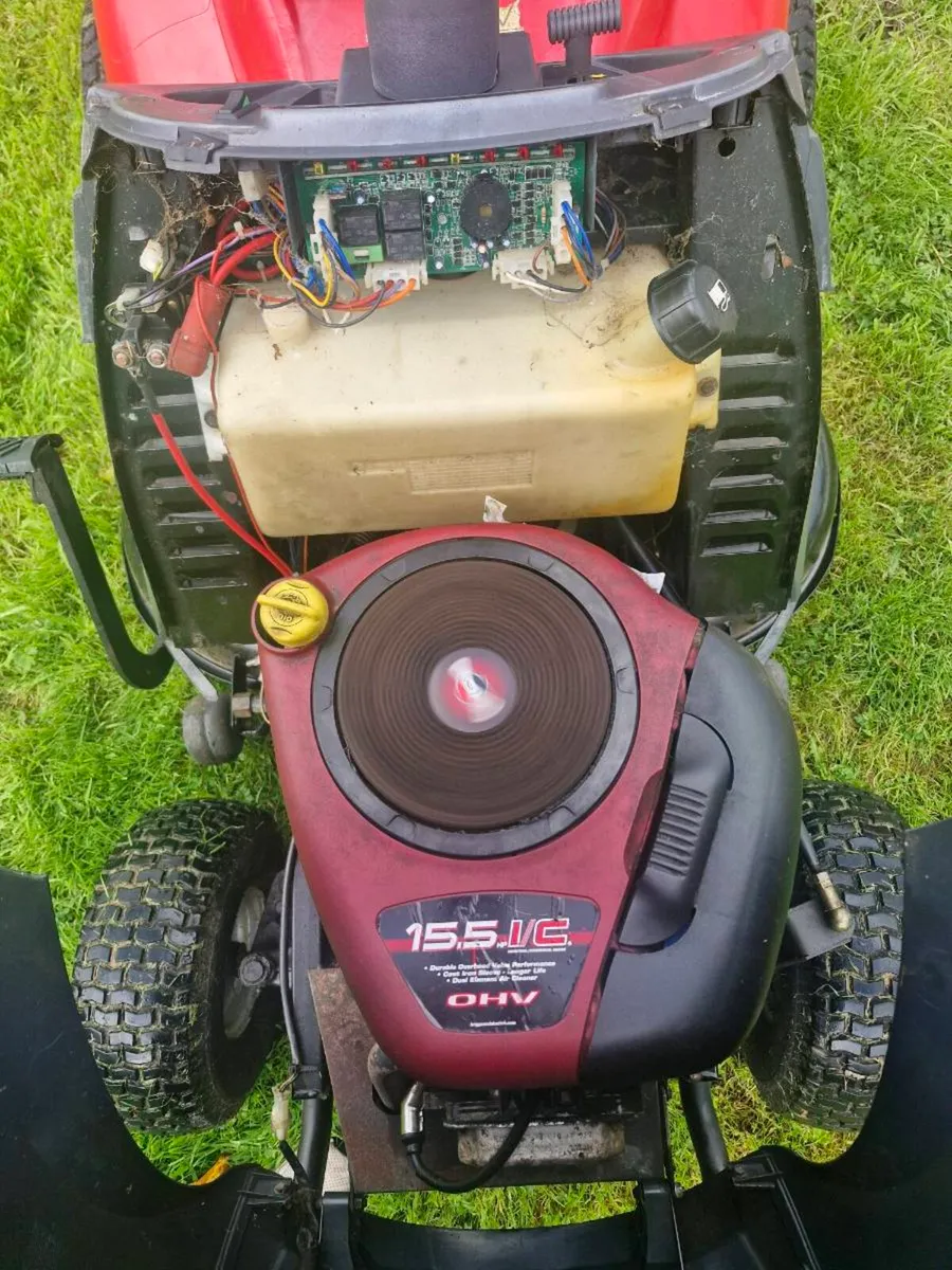Castlegarden XT180HD RIDE ON MOWER DELIVERY AVAILA - Image 4
