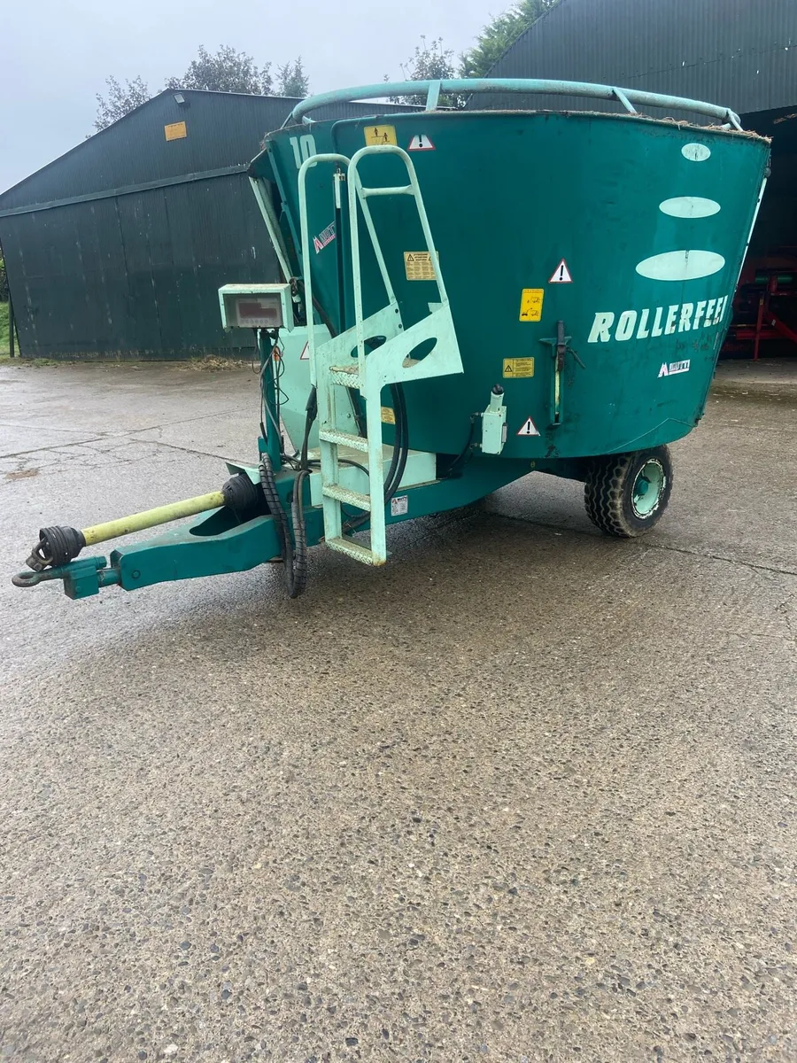 Tub feeder - Image 1