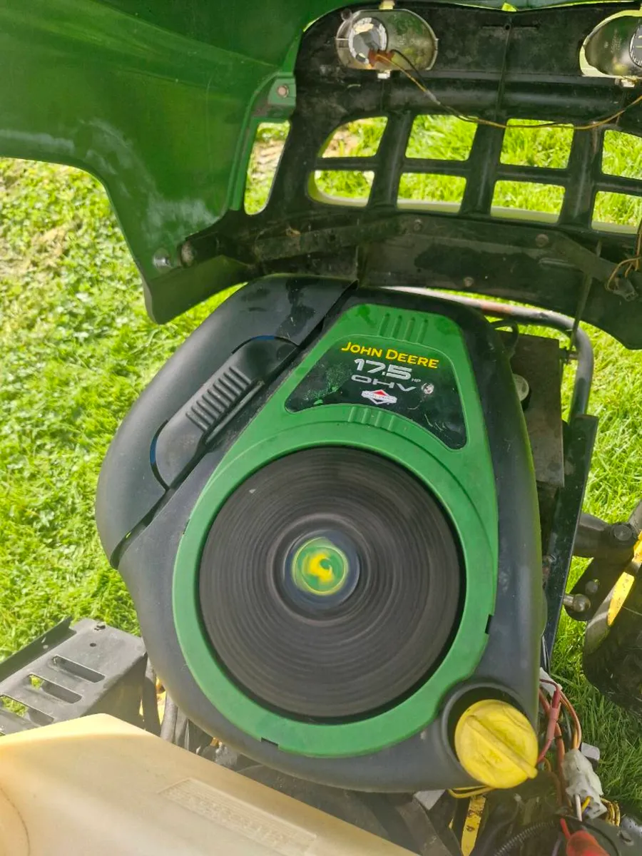 John Deere Lr175 ride on mower Delivery available - Image 3