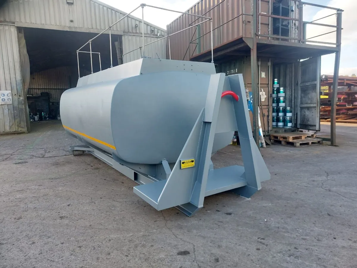 Water Tank Roll On Roll Off - Image 1