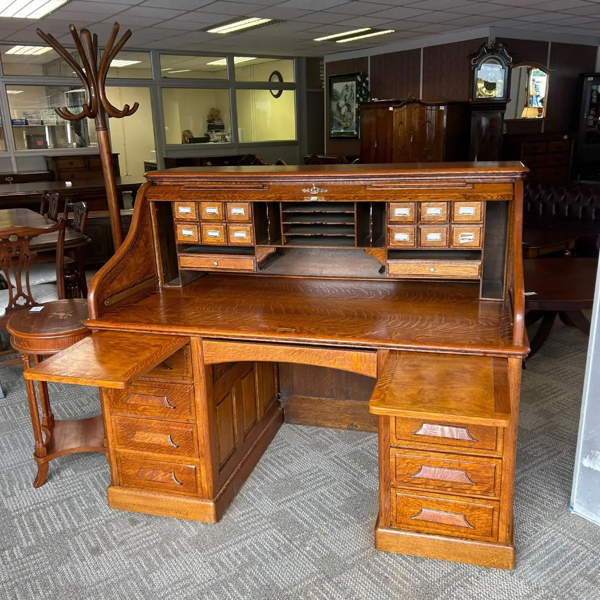 A superb antique American oak roll-top desk with b - Image 1