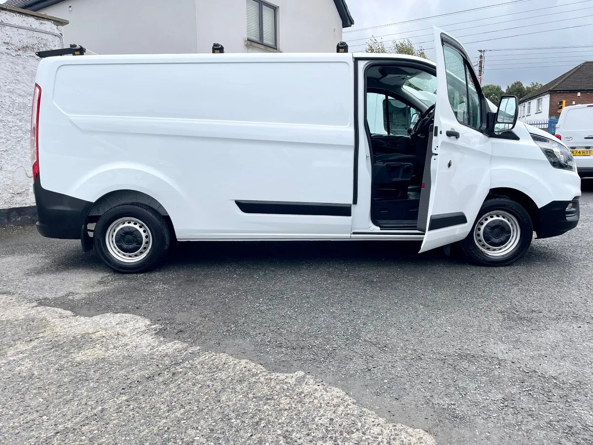 Ford Transit Custom 300L2 2.0TDCI 130PS LWB,2023 - Image 3