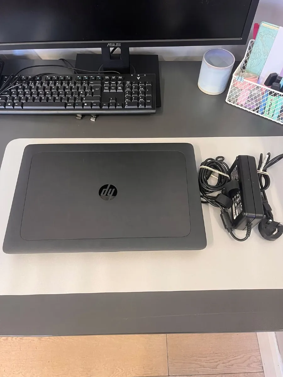 HP ZBook 17 G4 – 32GB RAM, 512GB SSD, NVIDIA - Image 3