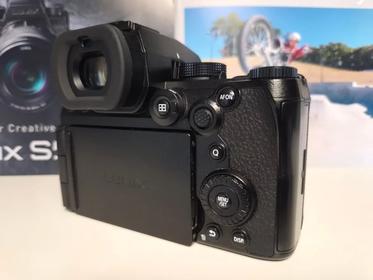 Lumix S5II Full-frame Mirrorless Camera - Image 3