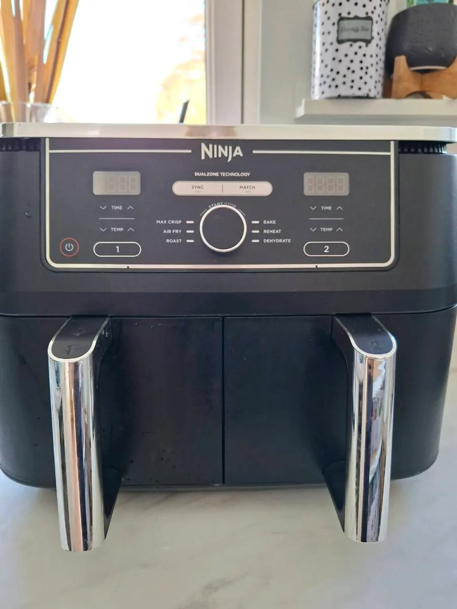 Ninja Foodi MAX DualZone Air fryer airfryer used - Image 1