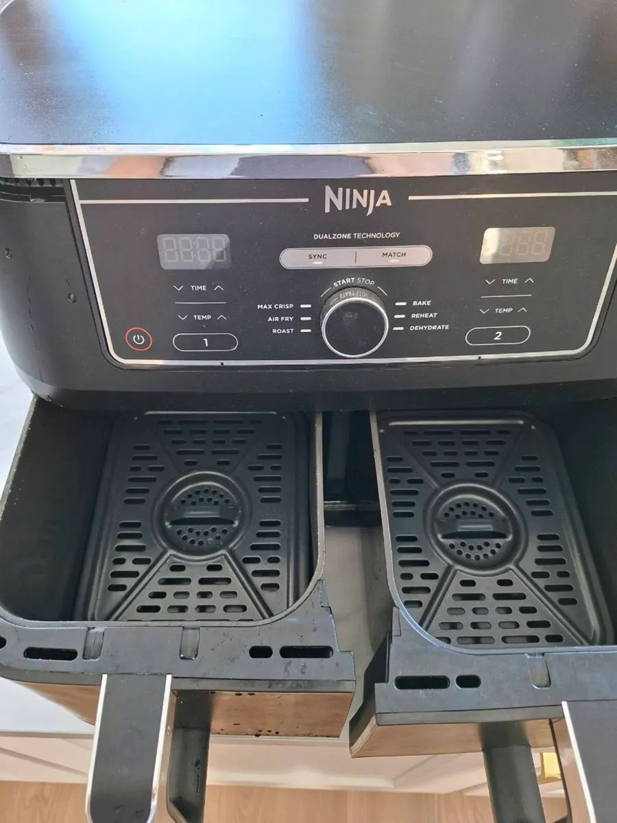 Ninja Foodi MAX DualZone Air fryer airfryer used - Image 2