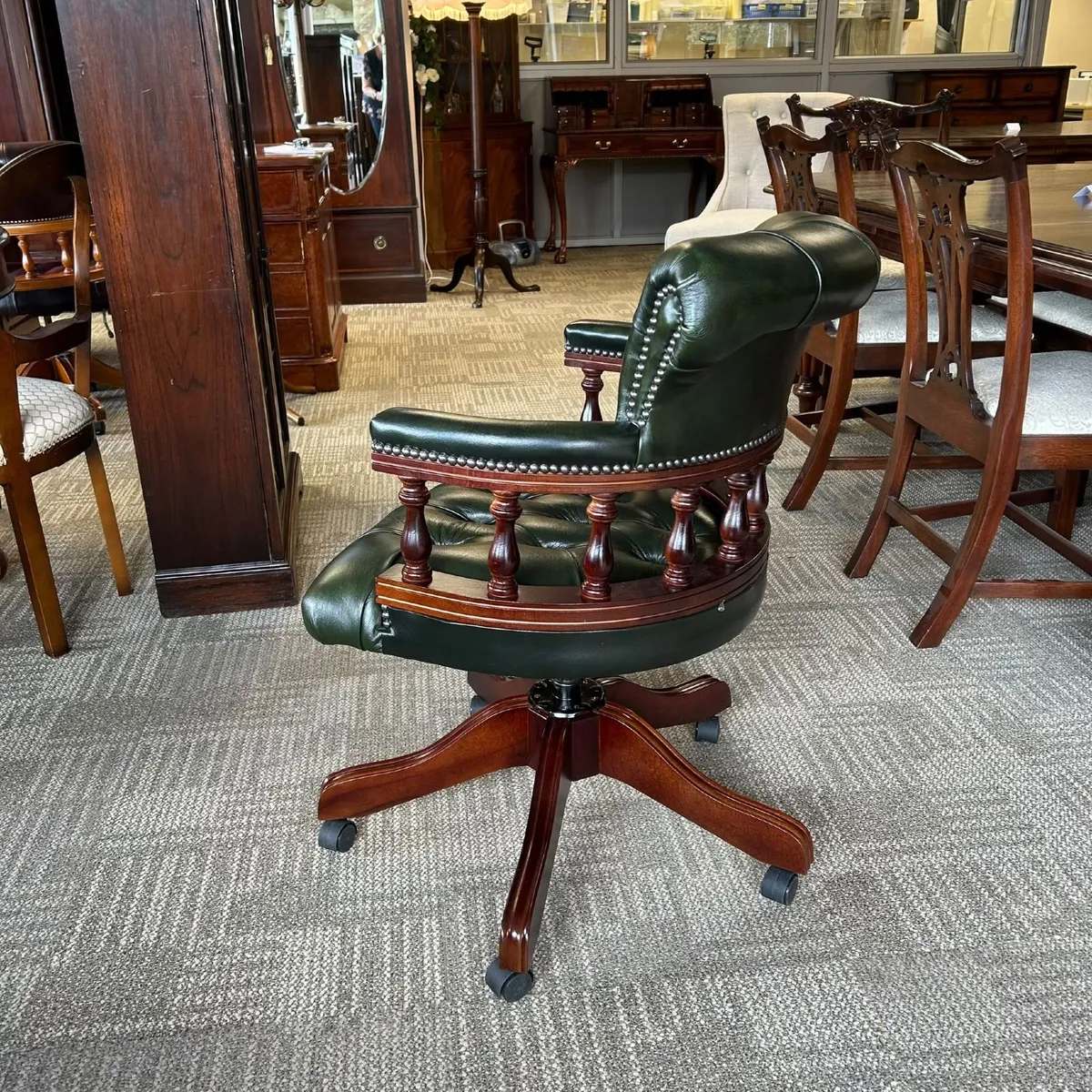 Chesterfield button back swivel captains office ch - Image 2