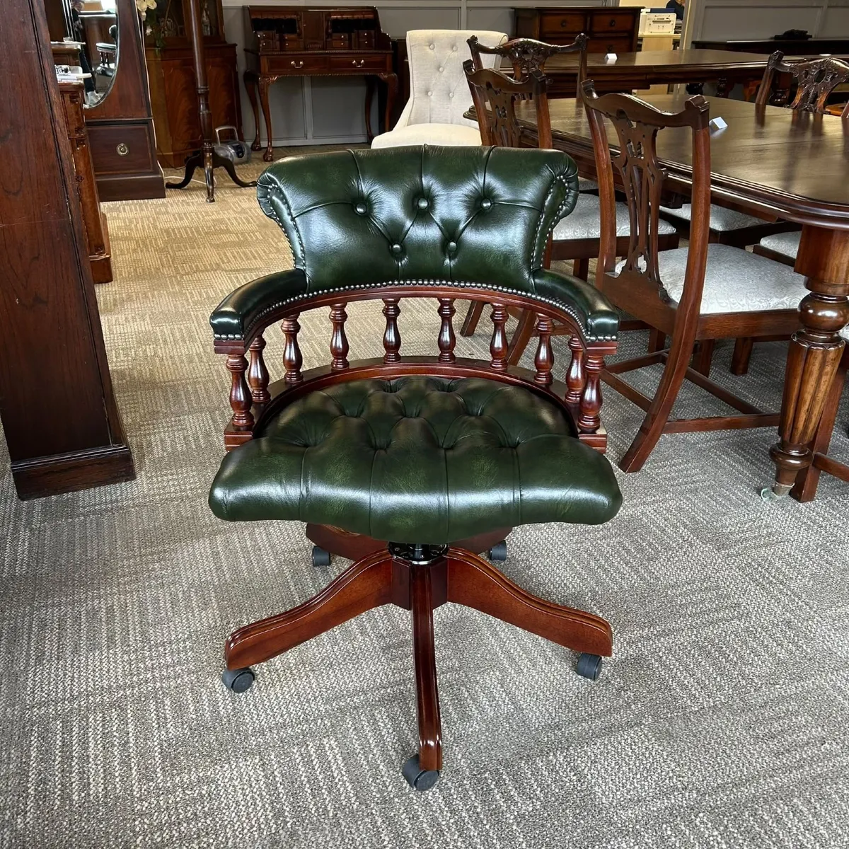 Chesterfield button back swivel captains office ch - Image 1